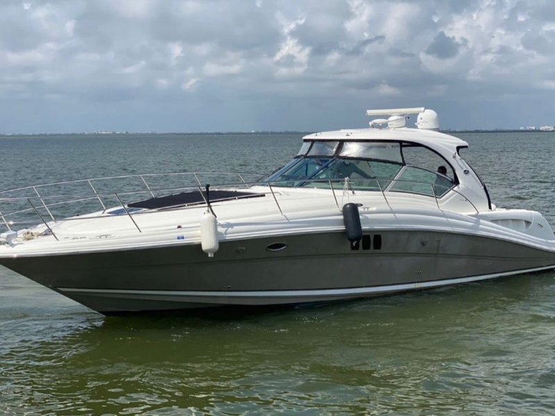 (35 ft) Sea Ray Gris - 11 pax (1)