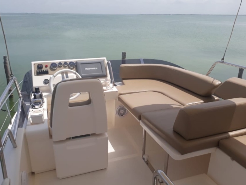 (40 ft) Azimut Flybridge - 12 pax - 05