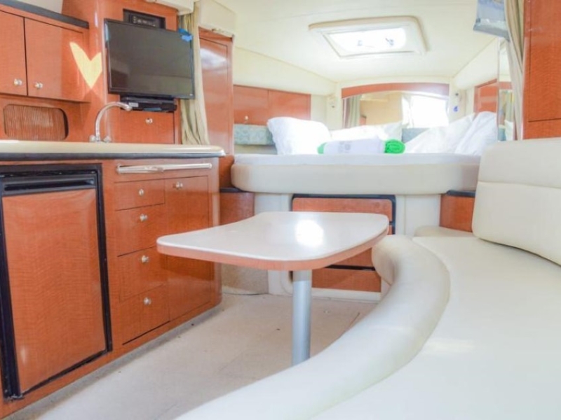 (40 ft) Cruiser Sundancer - 12 pax - 03
