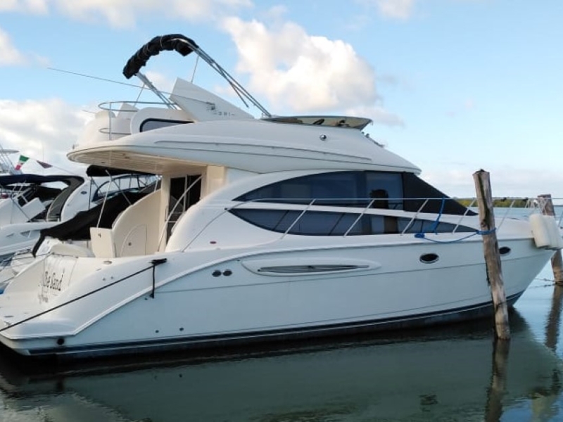 (42 ft) Meridian Flybridge - 12 Pax - 09