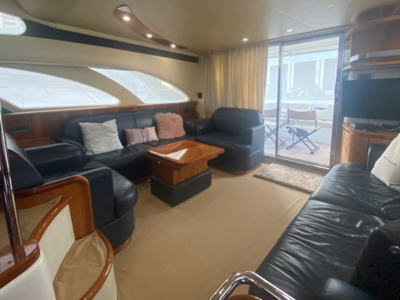 (50 ft) Azimut Flybridge - 15 pax - 16