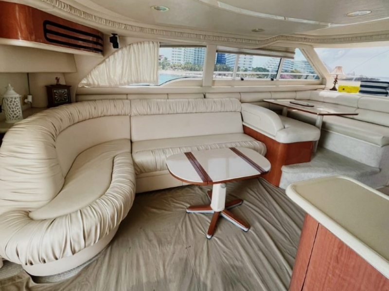 (50 ft) Sea Ray Flybridge - 15 - 20 Pax - 15