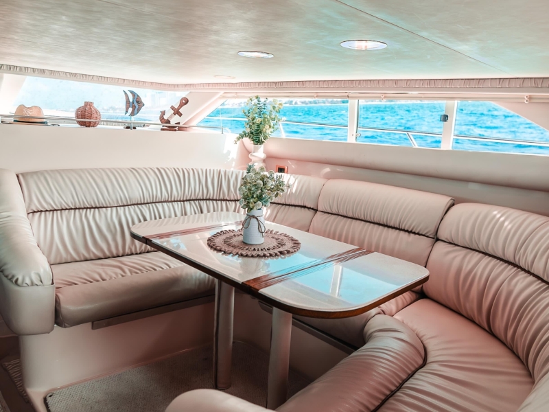 (50 ft) Sea Ray Flybridge (5)