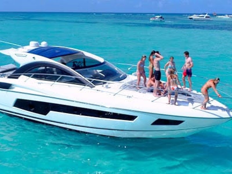 (52 ft) Sunseeker - 18 pax - 03