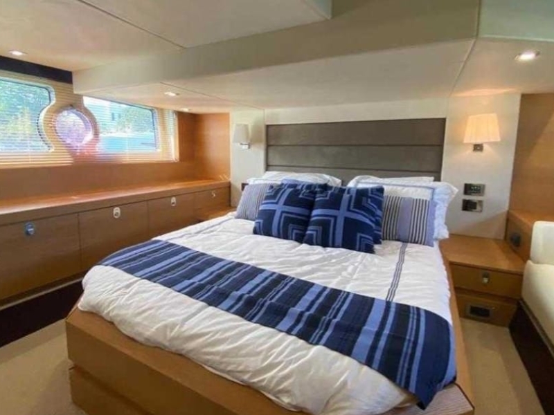 (52 ft) Sunseeker - 18 pax - 12