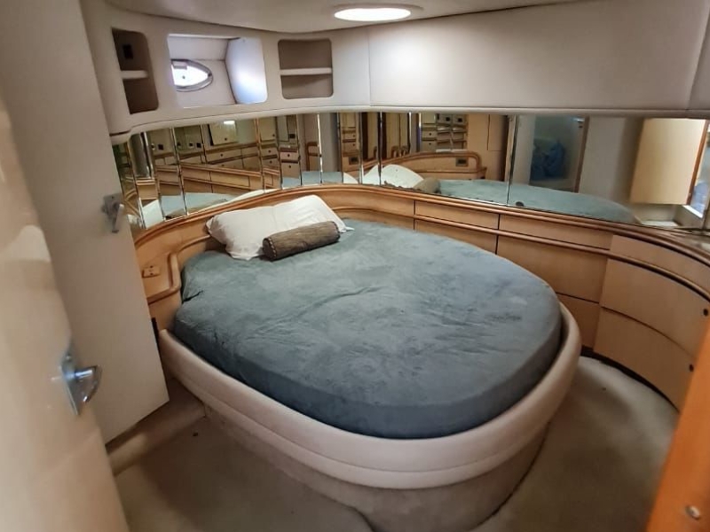 (54 ft) Sea Ray Sundancer - 25 pax (5)