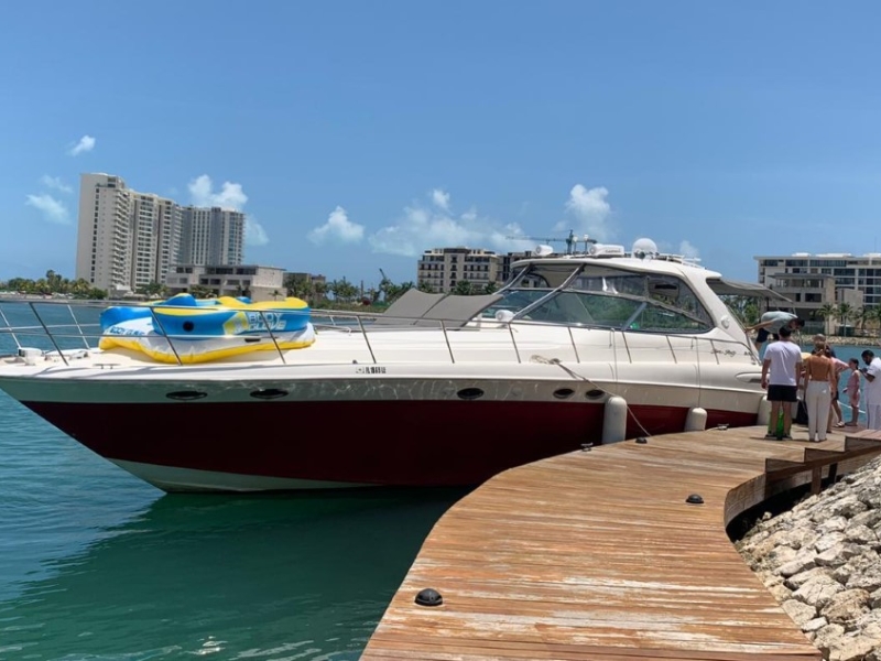 (55 ft) Sea Ray Sundancer - 20 Pax - 03