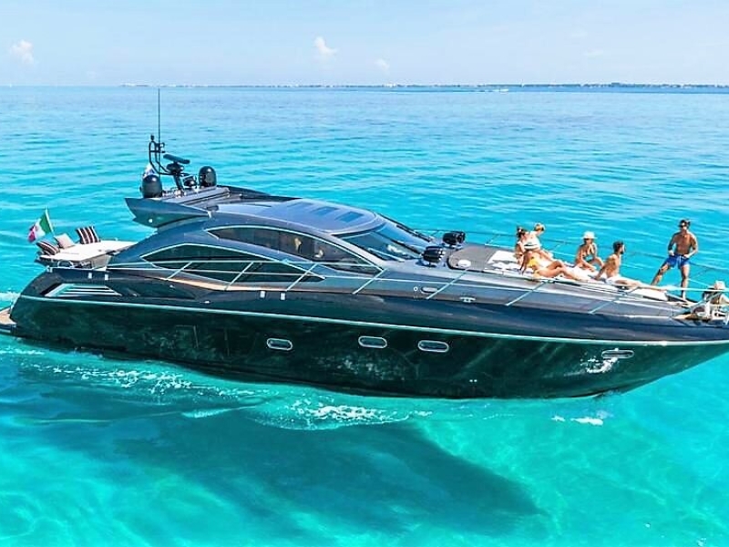 (64 ft) Sunseeker Predator - 12 pax - 06