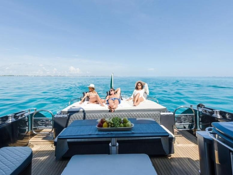 (64 ft) Sunseeker Predator - 12 pax - 14