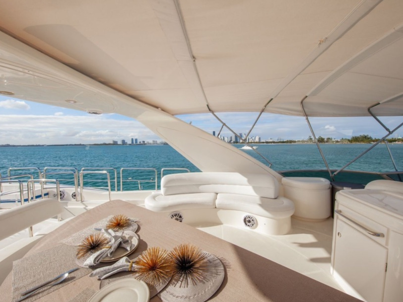 (80 ft) Azimut - Truco II (2)