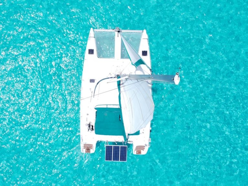 Catamaran 20 Pax (4)