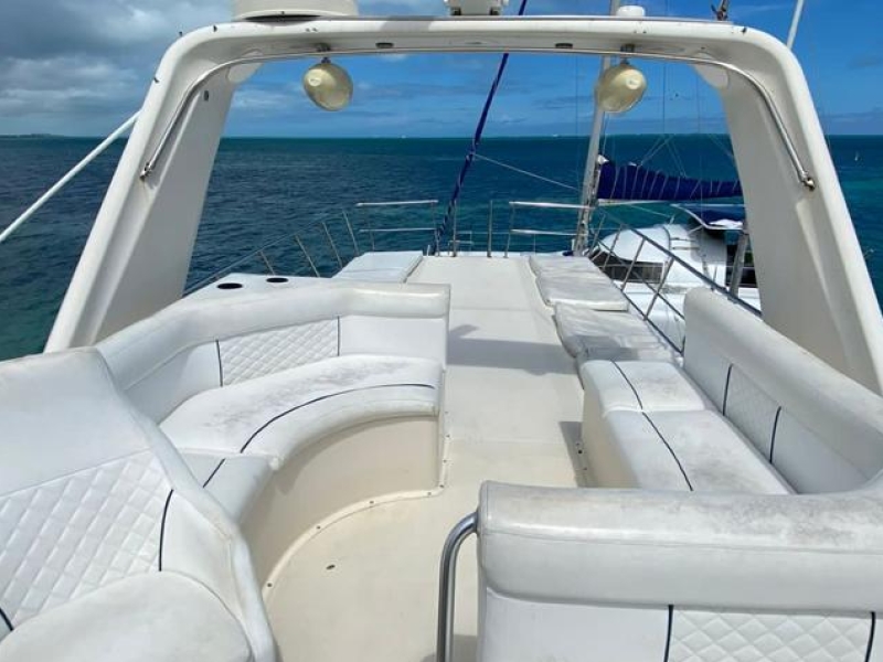 Catamaran 30 Pax (4)